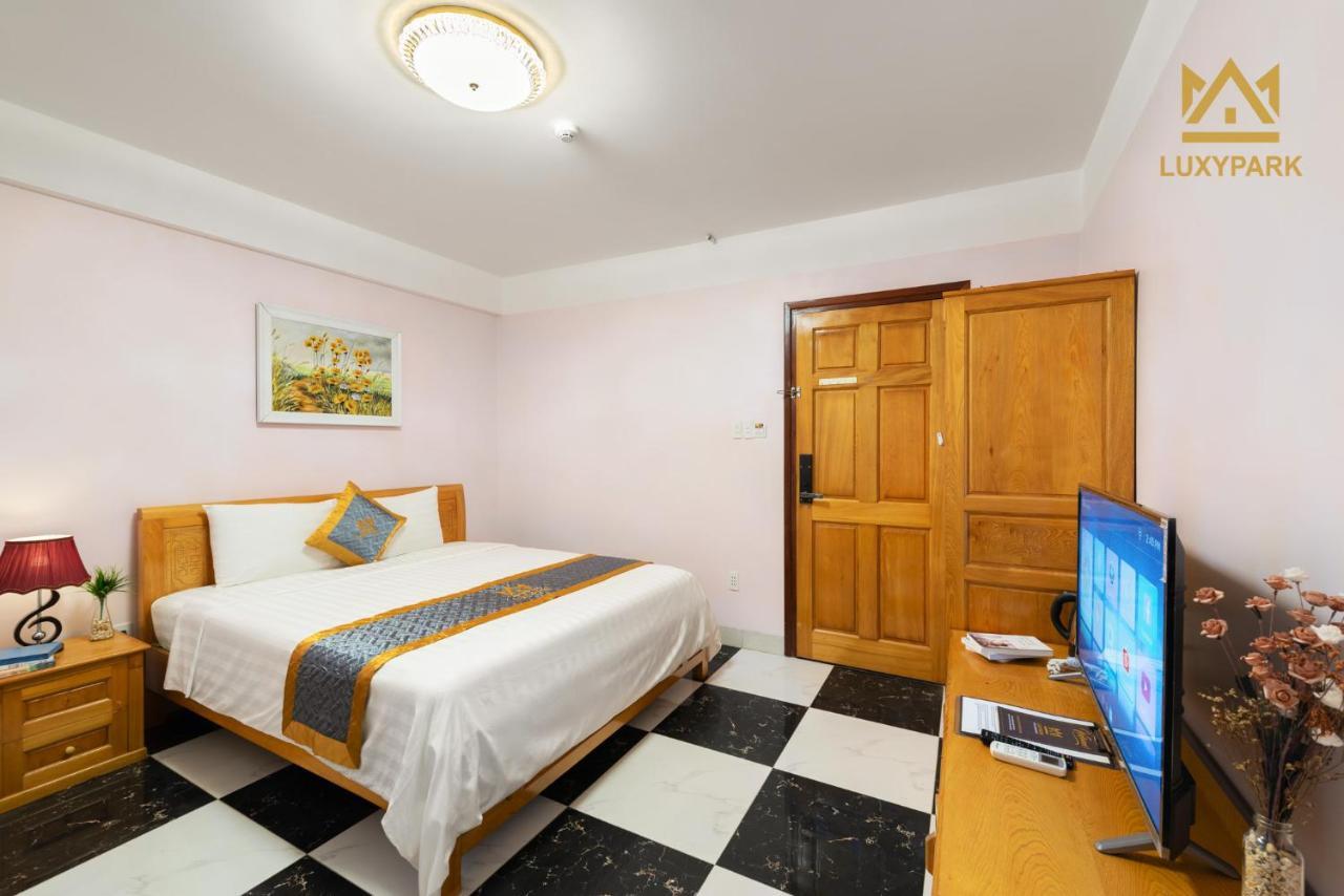 Luxy Park Hotel - Phu Quoc Centre 外观 照片