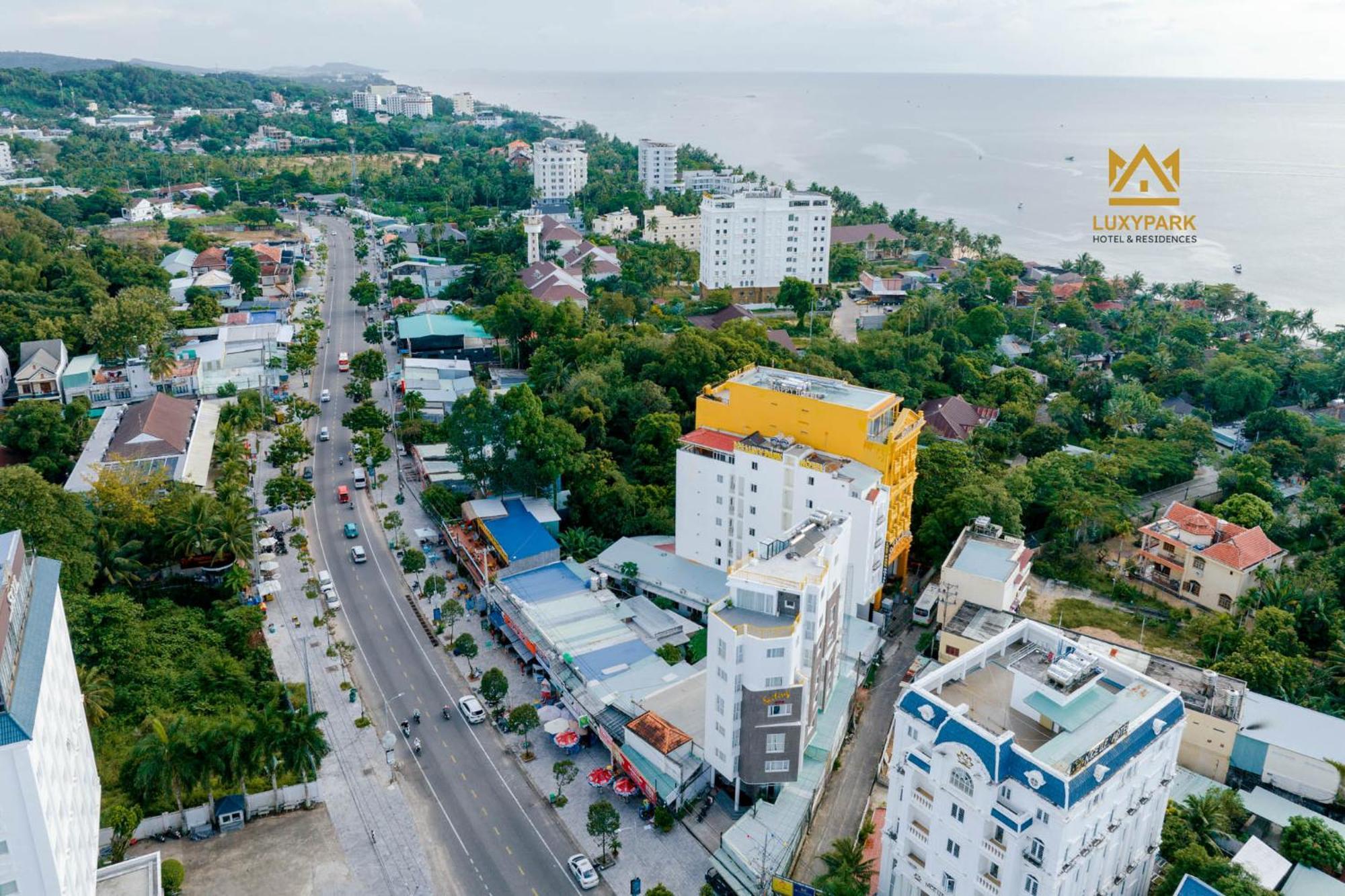 Luxy Park Hotel - Phu Quoc Centre 外观 照片